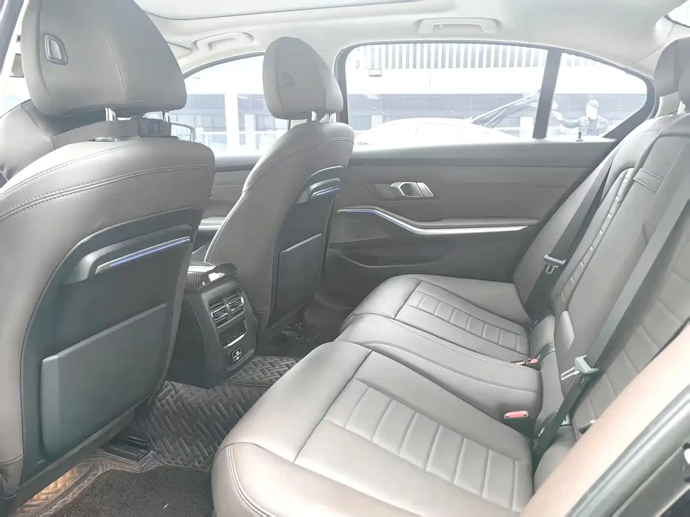 BMW 3 Series 2021 325Li xDrive M Sport Package фото 5