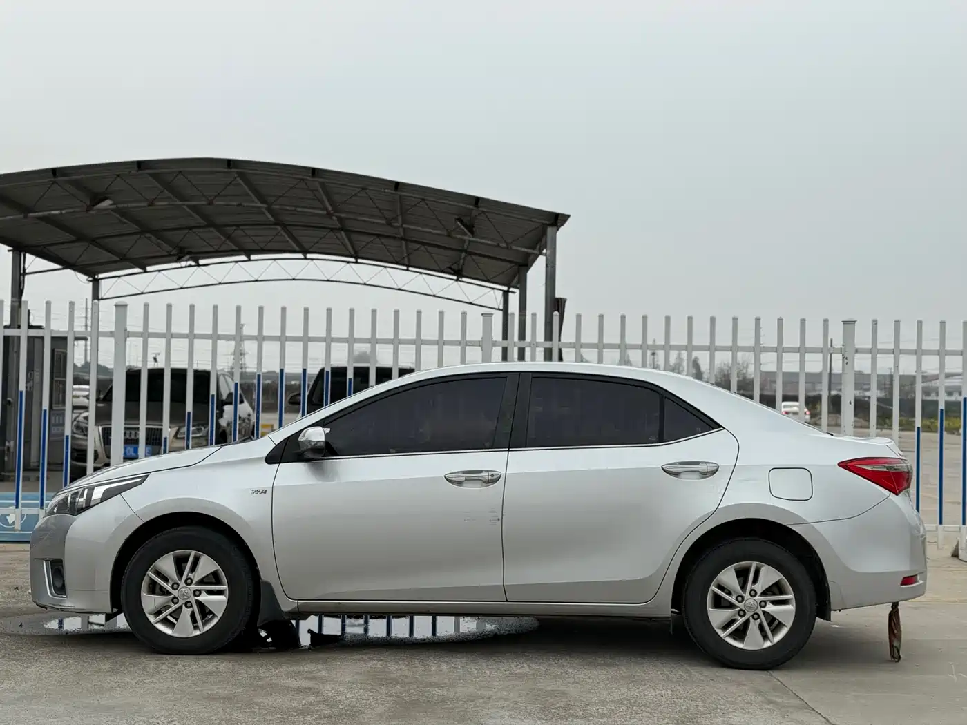 Toyota Corolla 2017 Facelift 1.6L S-CVT GL фото 3