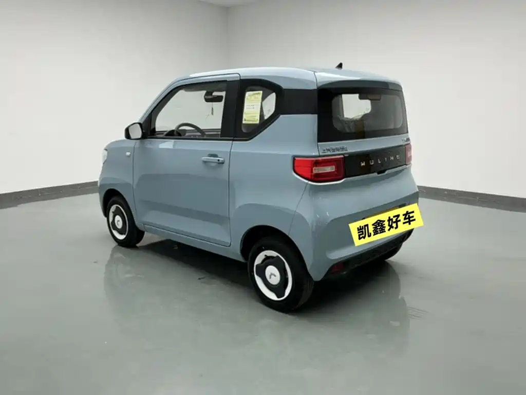 WULING AUTOMOBILE HONGGUANG MINIEV