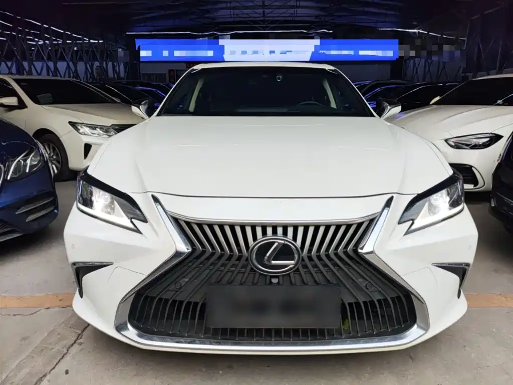 Lexus ES 2018 200 Excellence Edition China V фото 3