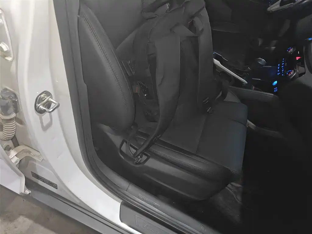 Hyundai Tucson 2018 1.6T DCT 2WD 15th Anniversary Special Edition фото 4