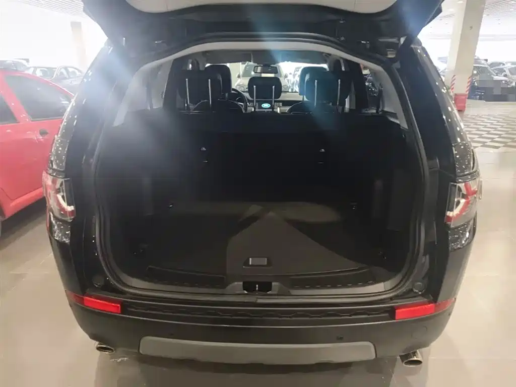 Land Rover Discovery Sport 2017 2.0T SE фото 12