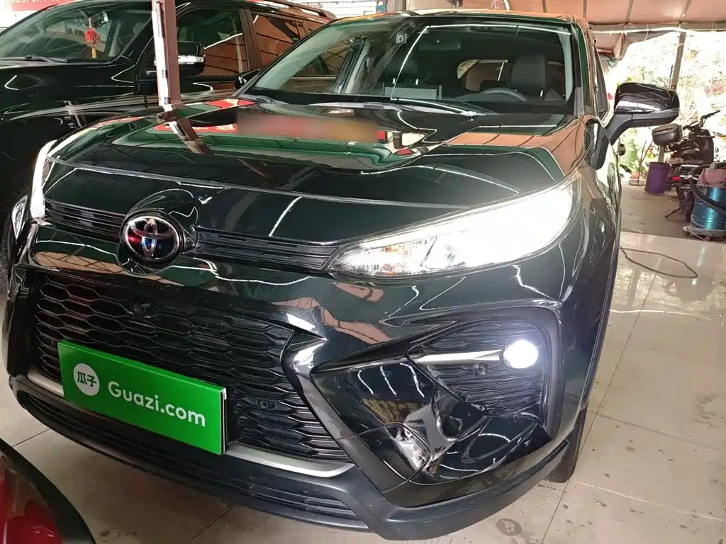 Toyota Wildlander 2022 2.0L CVT FWD Luxury PLUS Edition фото 3