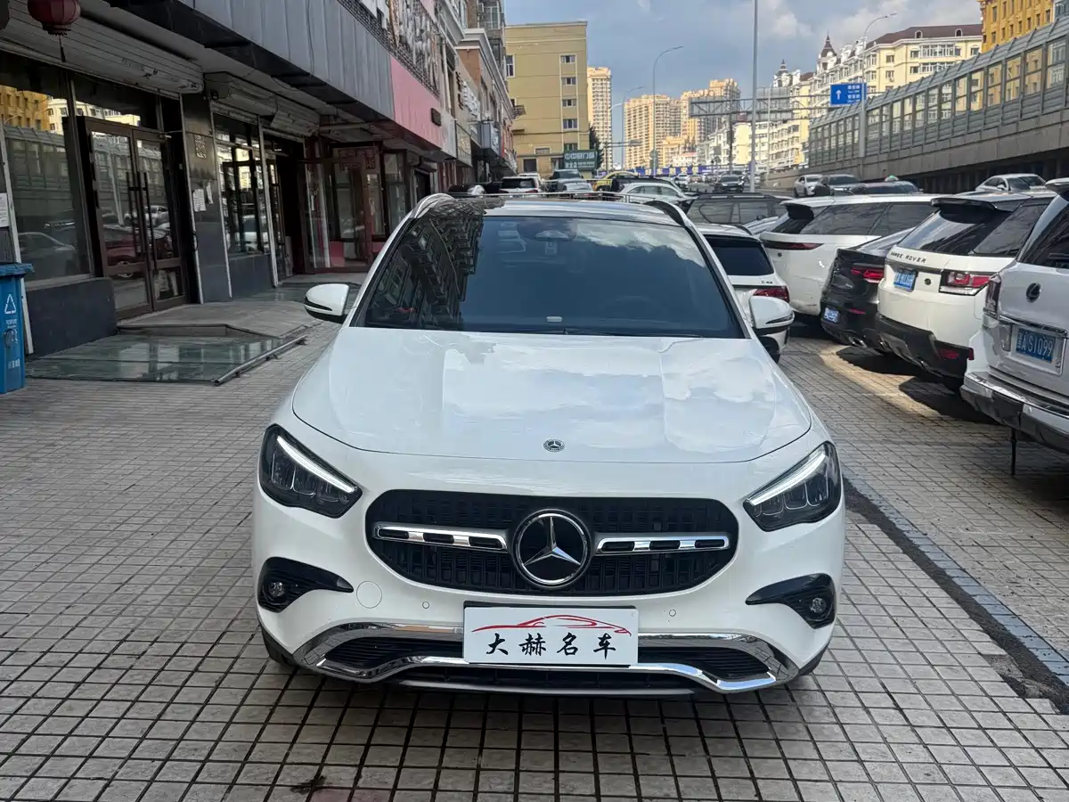 Mercedes-Benz GLA 2025 2025 GLA 200