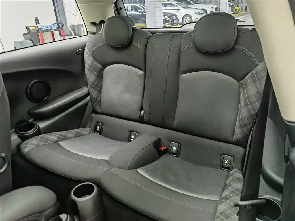 MINI 2016 1.5T COOPER Pioneer фото 15