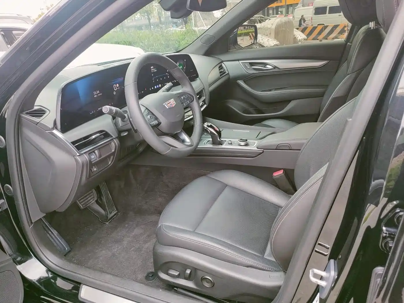 Cadillac CT5 2024 28T Luxury Model Pro фото 18