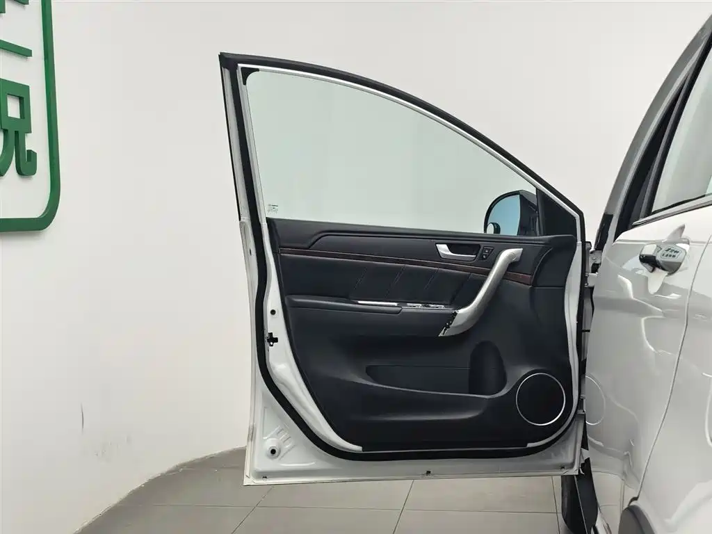 Haval H6 2014 Sport 1.5T Manual 2WD Elite фото 8