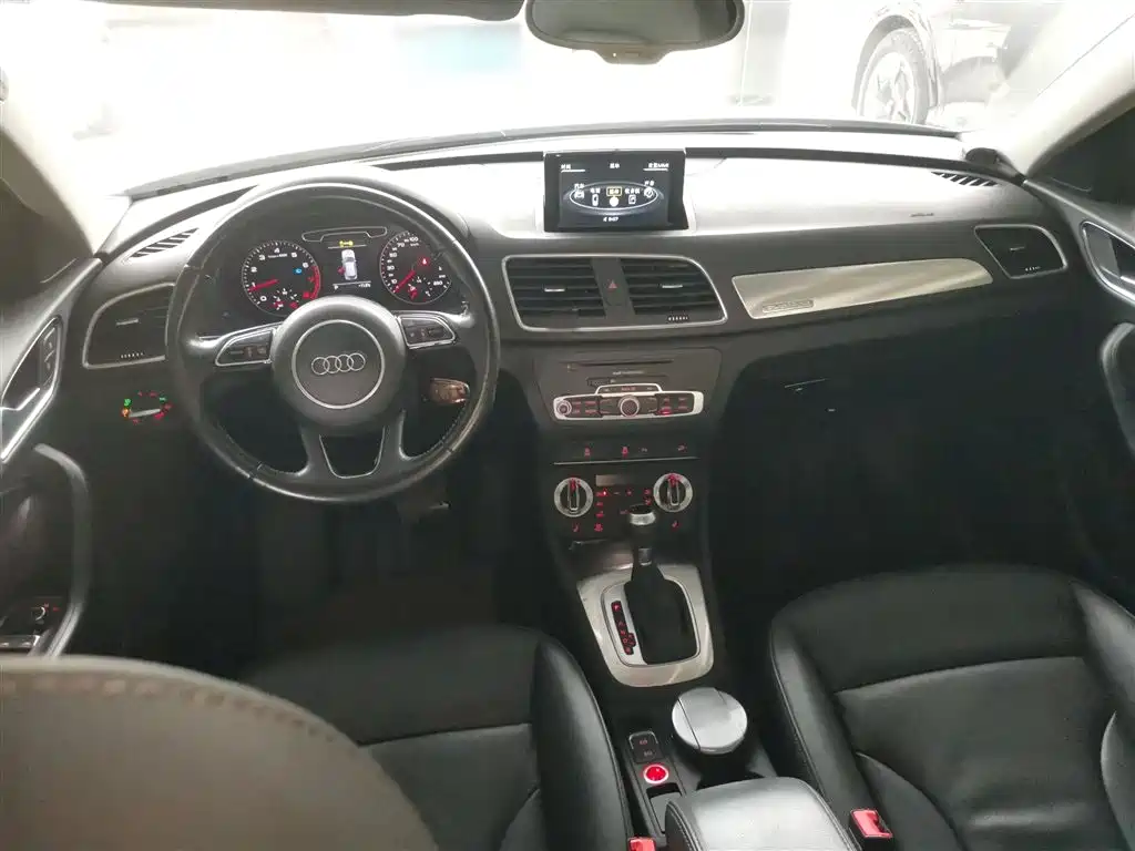 Audi Q3 2015 35 TFSI quattro Millionth Anniversary Premium фото 10