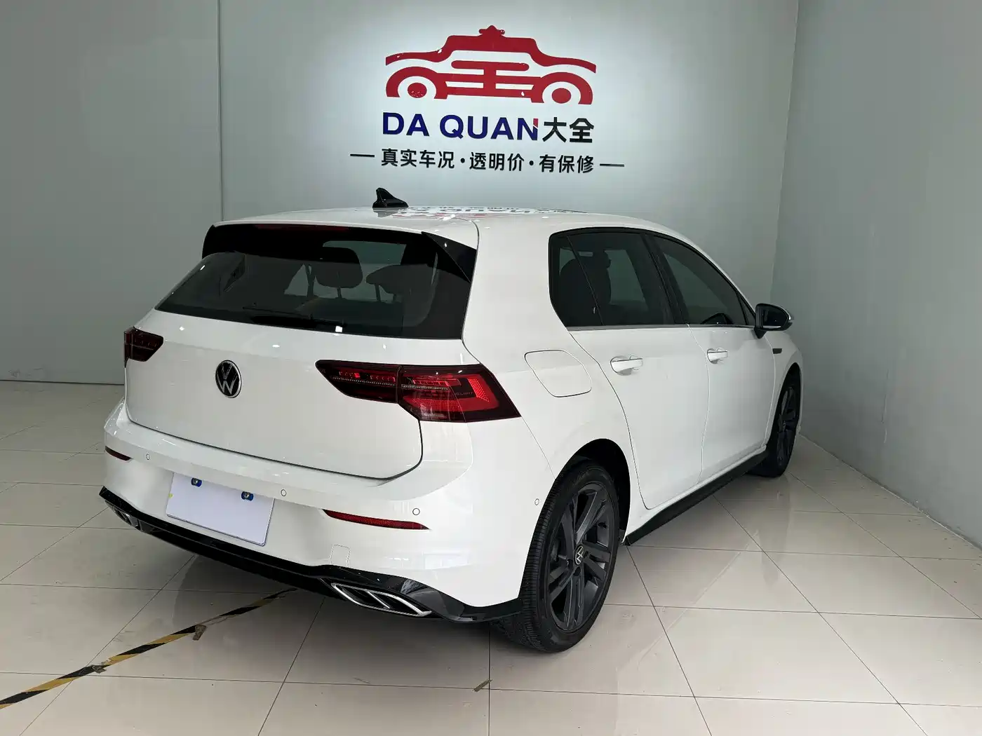 Volkswagen Golf 2023 280TSI DSG R-Line Lite фото 17