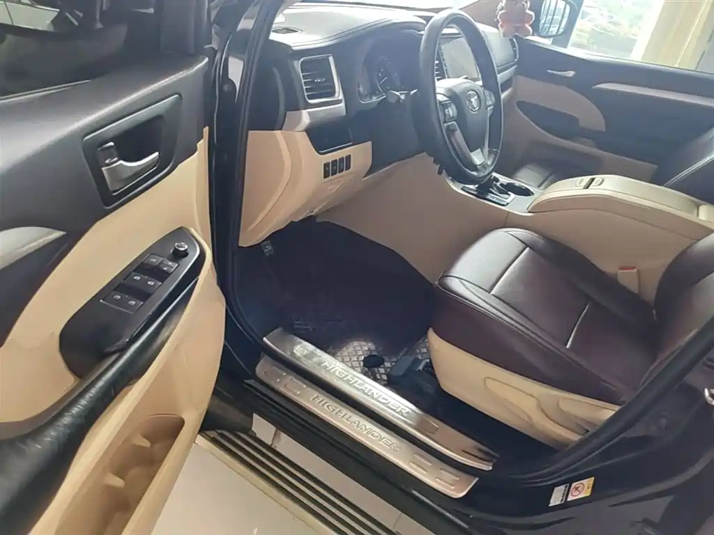 Toyota Highlander 2018 2.0T 2WD Elite 5-Seater China VI фото 15