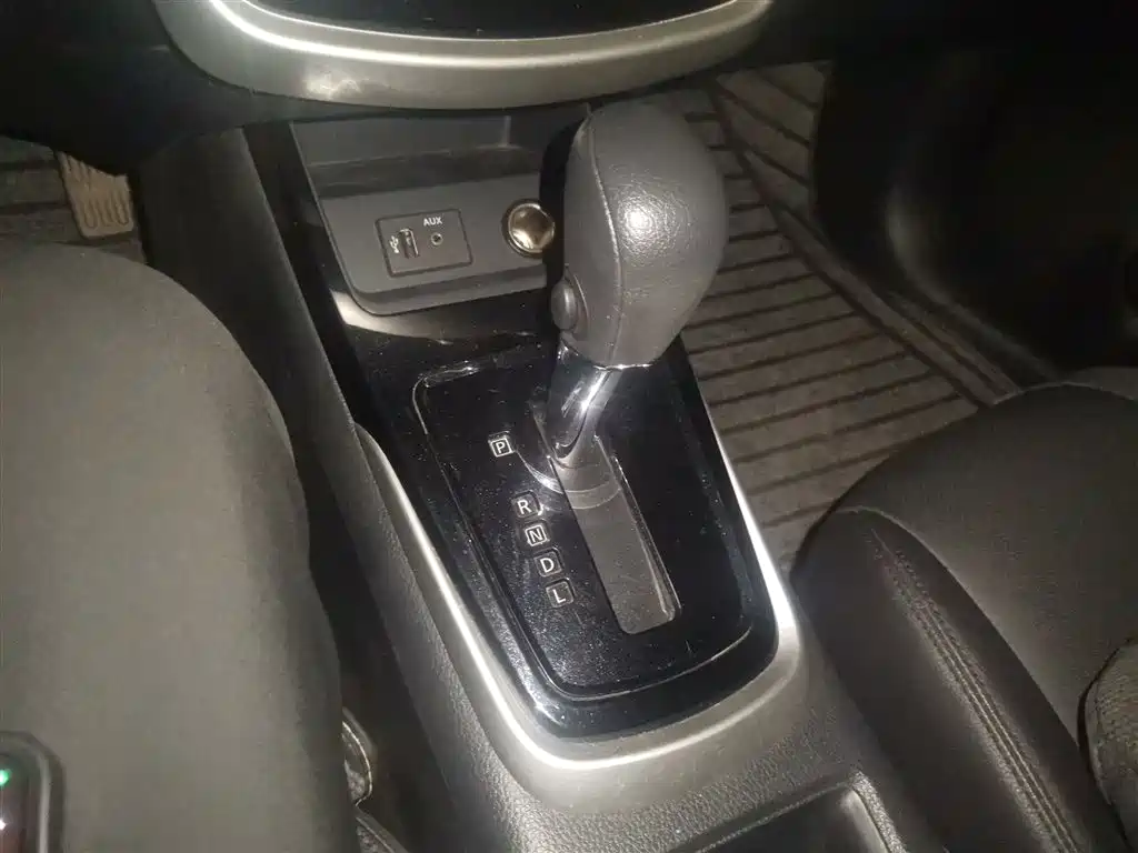 Nissan Tiida 2023 2024 1.6L CVT Cool Sport Edition