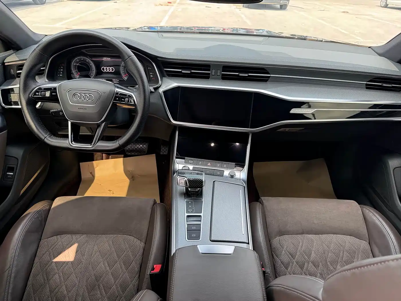 Photo 15 - Audi A7L
