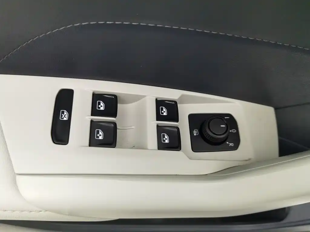 Volkswagen Tharu, миниатюра 9