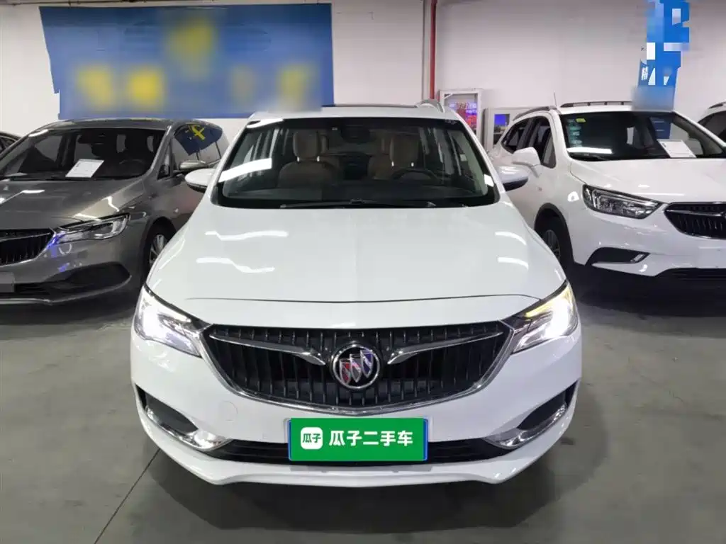 BUICK GL6