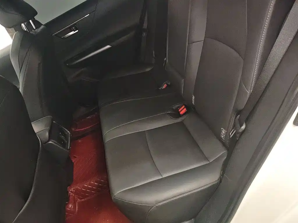 Toyota Venza 2023 2.0L CVT FWD Luxury фото 17