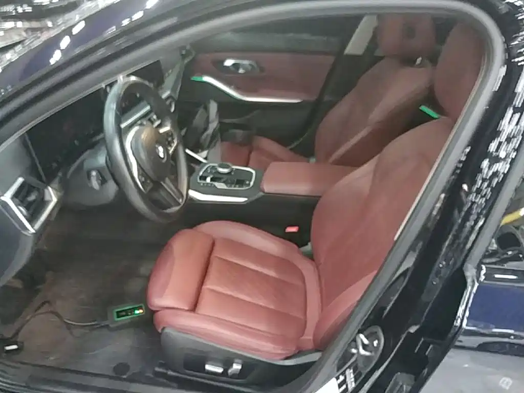 BMW 3 Series 2023 325Li M Sport Black Night Package фото 15