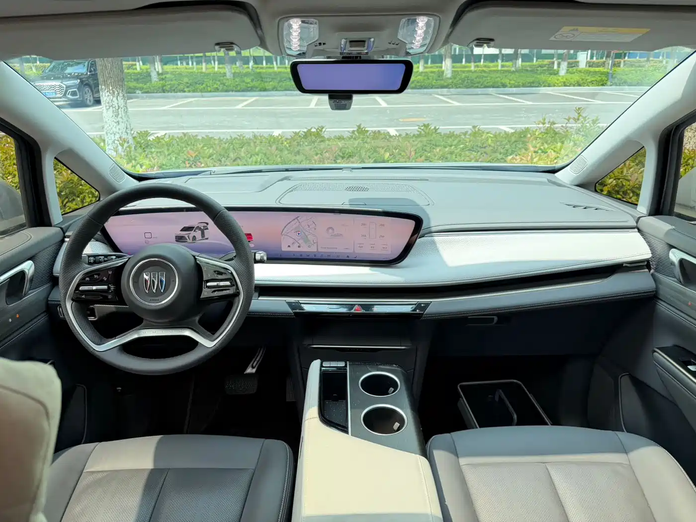 Buick GL8 New Energy 2026 Luzun Smart Luxury Avenir Edition фото 13