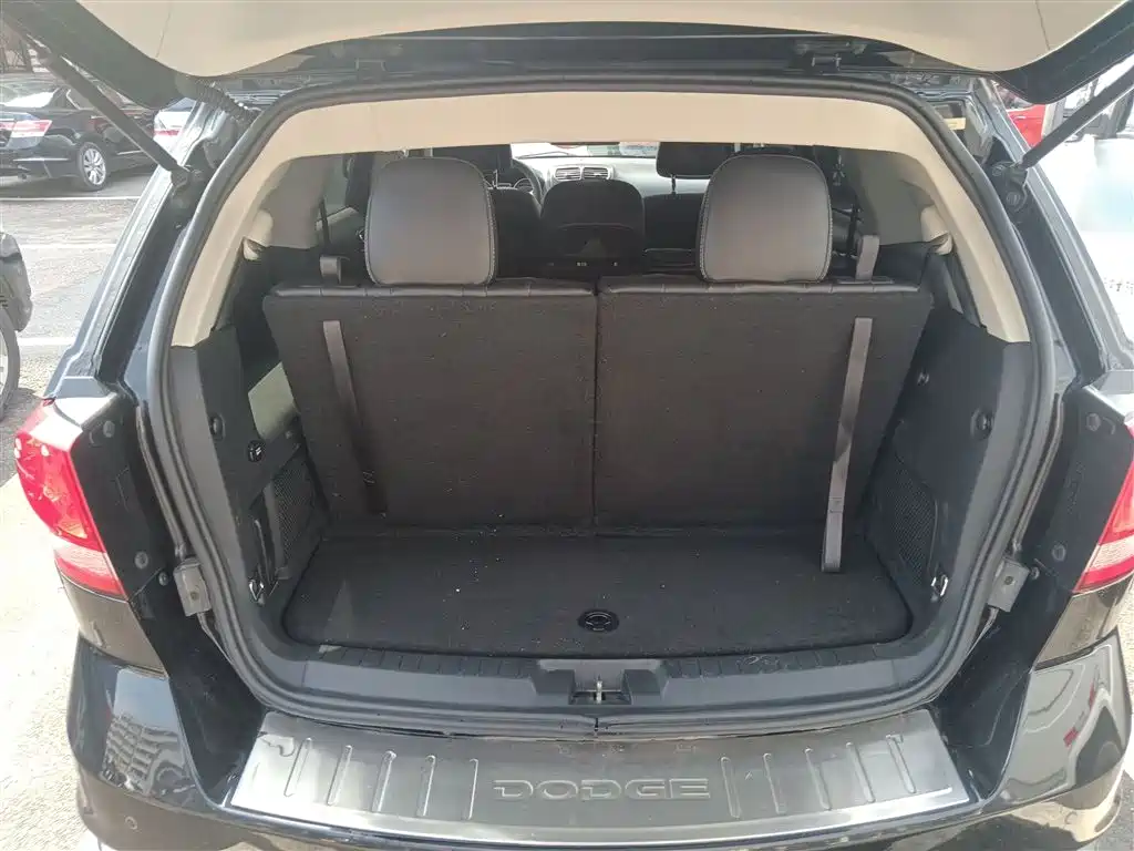 Dodge Journey 2016 2015 2.0TD 4WD Premium Edition