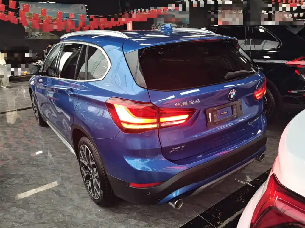 BMW X1 2020 xDrive25Li Premium Edition фото 5