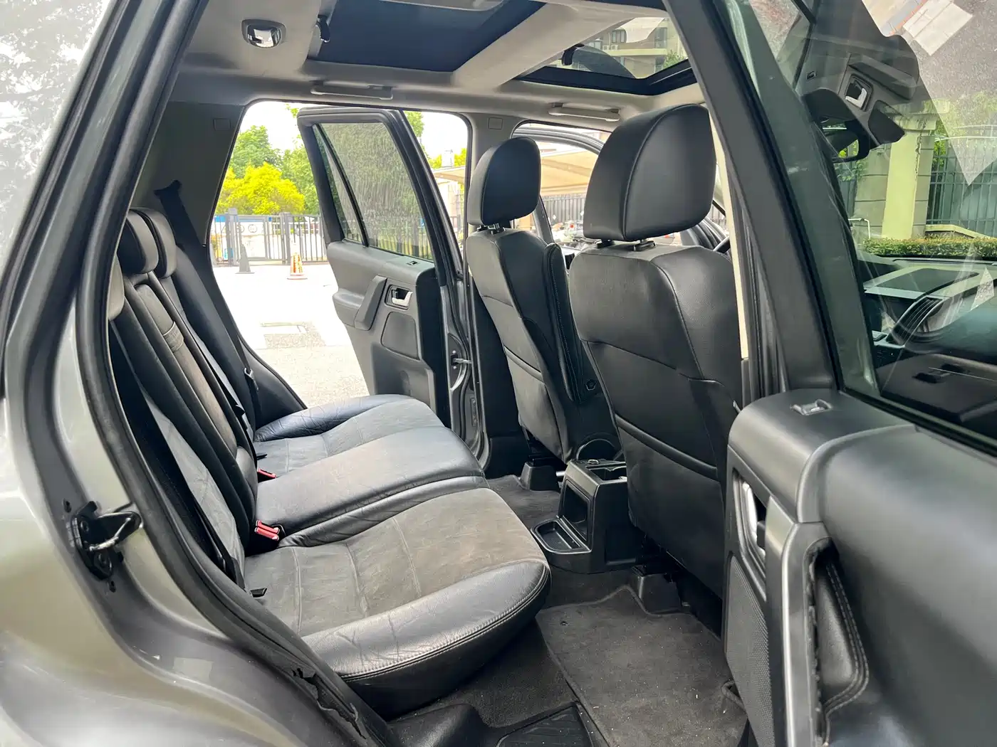 Land Rover Freelander 2 2012 2.0T Si4 SE Petrol фото 14