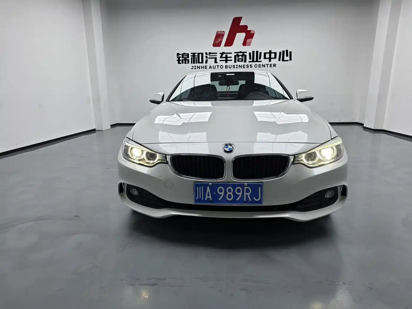 BMW 4 Series 2016 420i Convertible Fashion Line фото 2