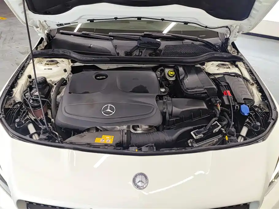 Mercedes-Benz CLA (Import) 2016 Facelift CLA 220 4MATIC фото 10