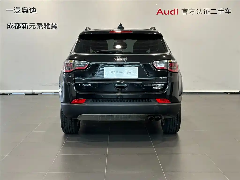 Фото 5 - Jeep Compass
