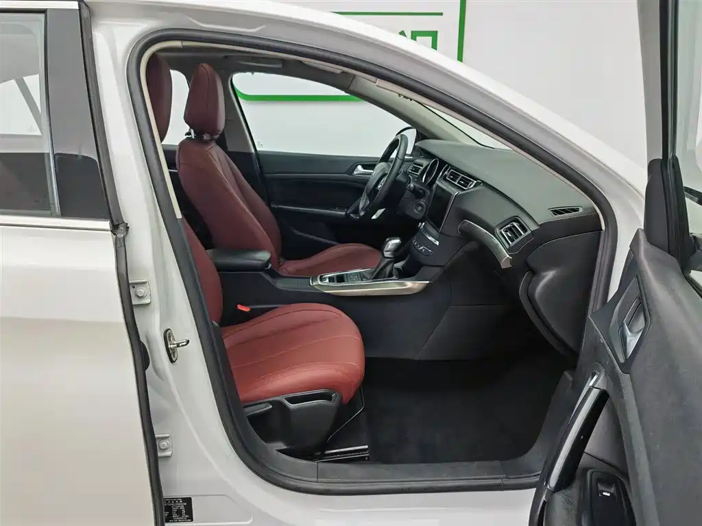 Peugeot 408 2018 Facelift 350THP Automatic Luxury фото 23