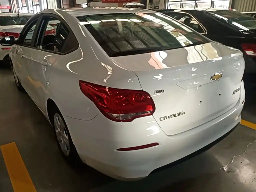 Chevrolet Cavalier 2019 320 Auto Sunroof Enjoyment Edition фото 5