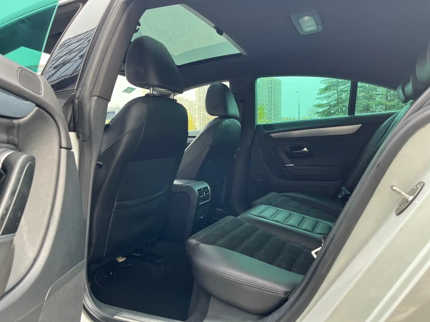 Volkswagen FAW-Volkswagen CC 2016 Model 1.8TSI Luxury фото 6