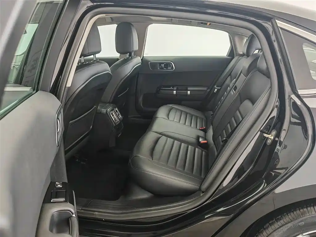 Citroën C6 2021 400THP Comfort Version фото 15
