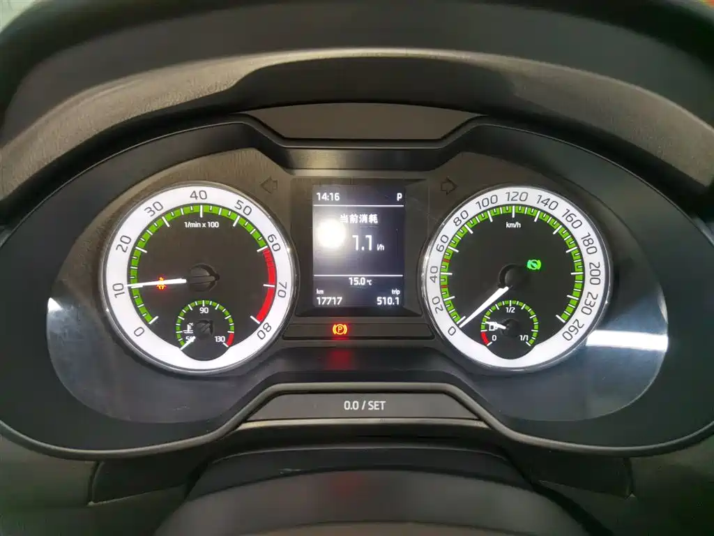 Škoda Octavia 2022 1.5L Automatic Comfort Edition фото 8