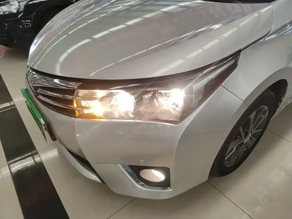 Photo 18 - Toyota Corolla