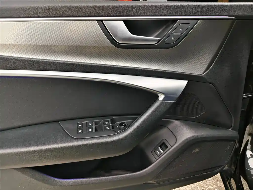 Audi A6L 2020 45 TFSI quattro Premium Elegance фото 7
