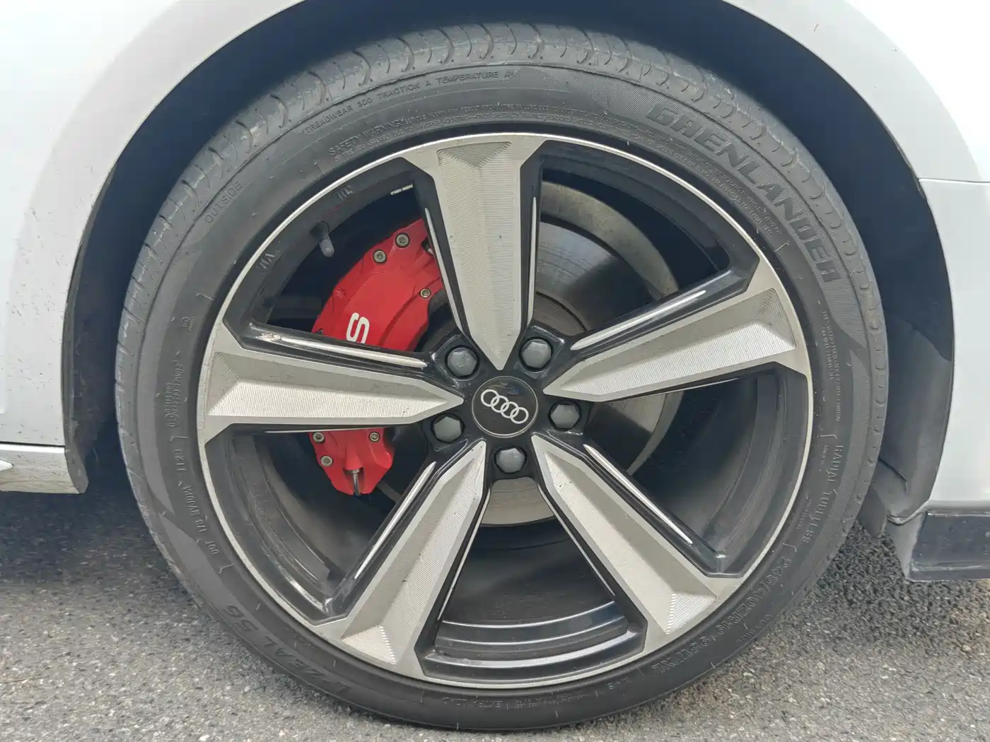 Audi A4L 2018 30th Anniversary 40 TFSI Sport фото 6