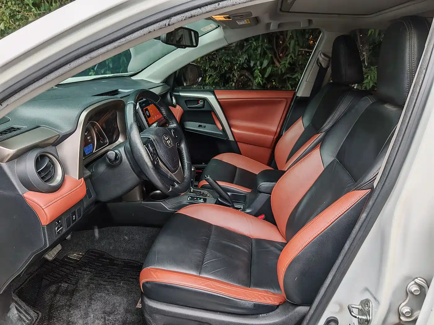 Toyota RAV4 Rongfang 2013 2.5L Auto 4WD Elite фото 4