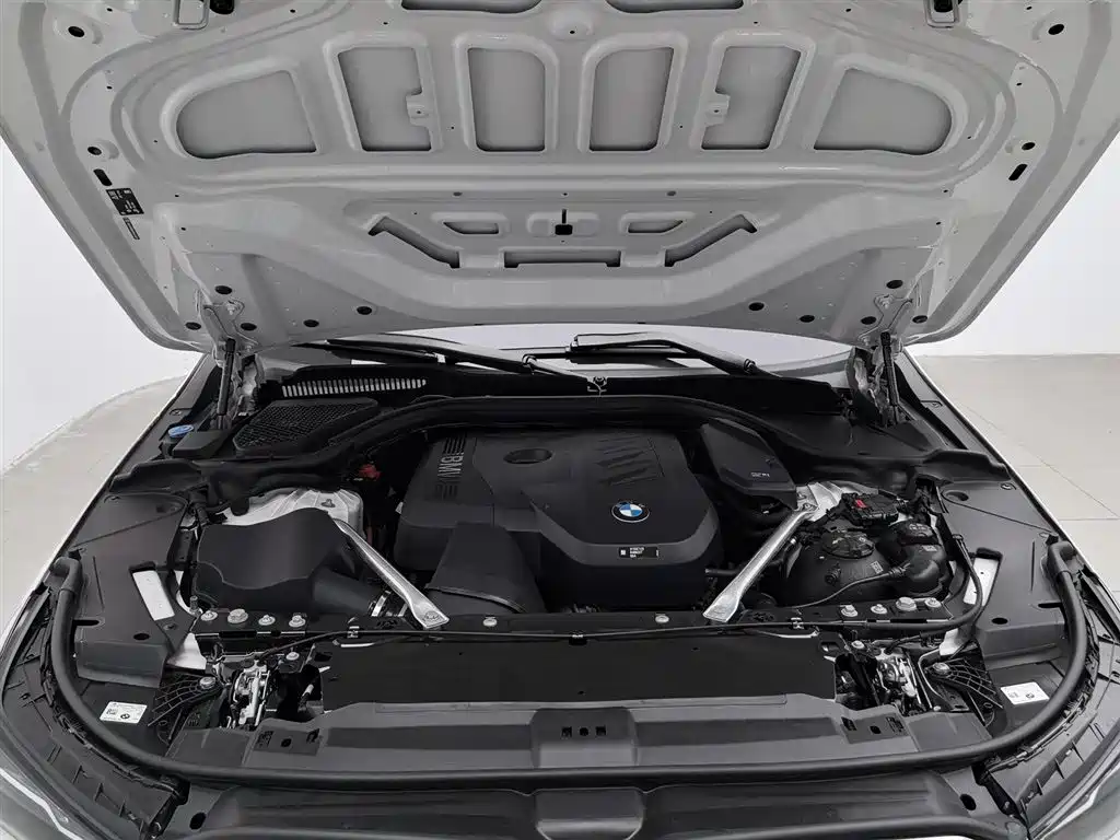 BMW 5 Series 2024 530Li Premium M Sport Package фото 6