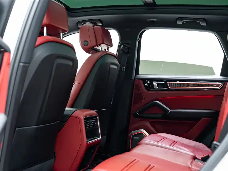 PORSCHE CAYENNE NEW ENERGY