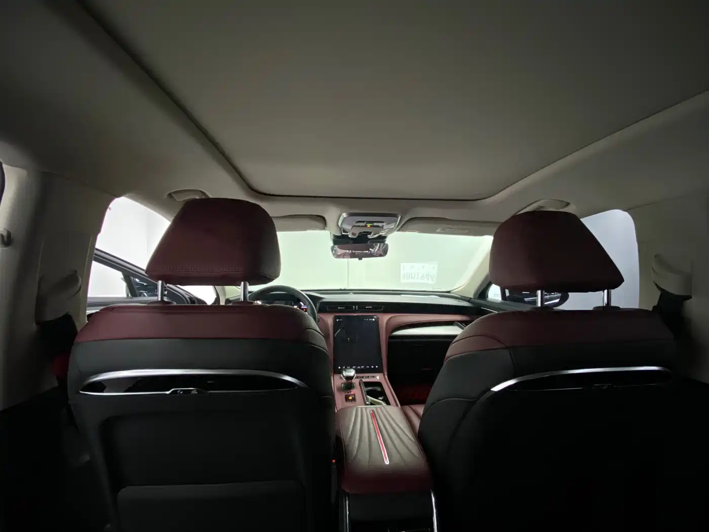 Hongqi H5 2024 1.5T DCT Smart Connect Flag Rhythm Edition фото 18