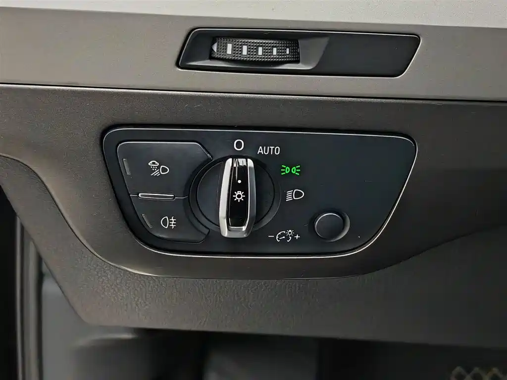 Audi Q7 2016 40 TFSI Comfort фото 21