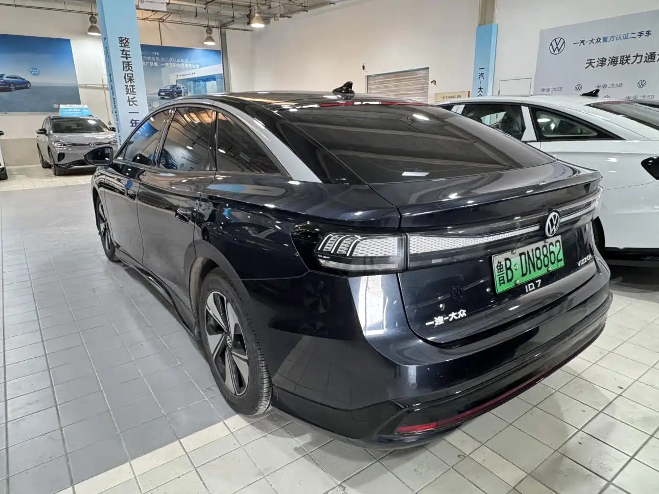 VOLKSWAGEN ID.7 VIZZION