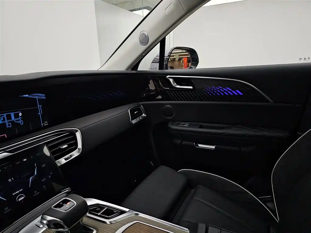 Hongqi E-HS9 2022 690km Qi Xiang Edition (6-seater) фото 16