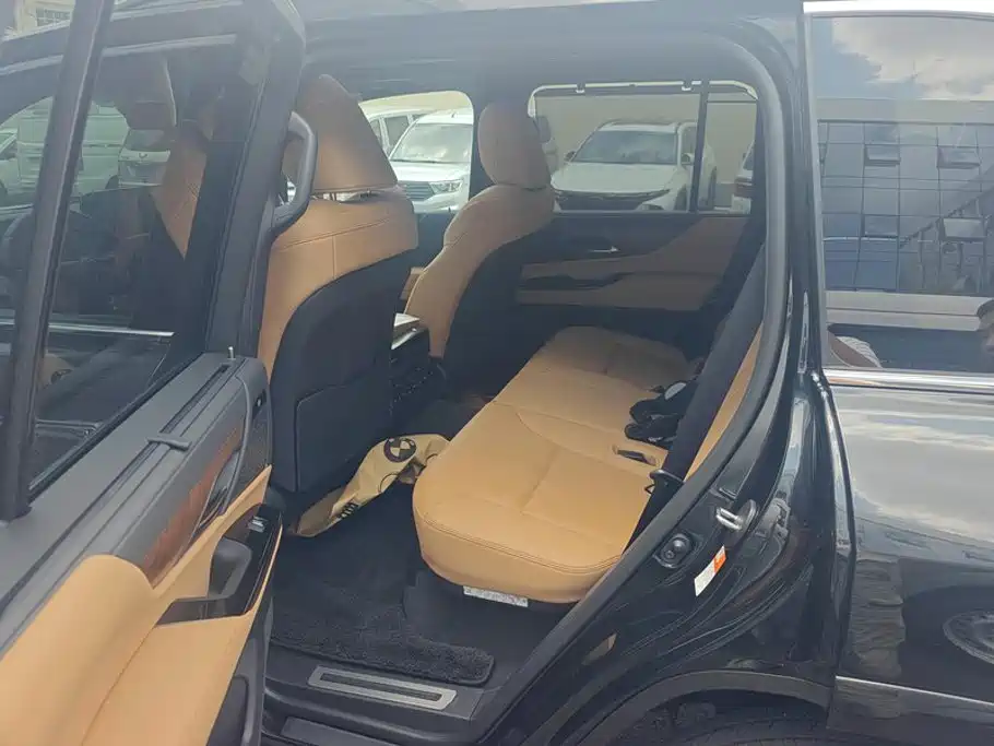 Lexus LX 2026 2025 700h Boundary Edition