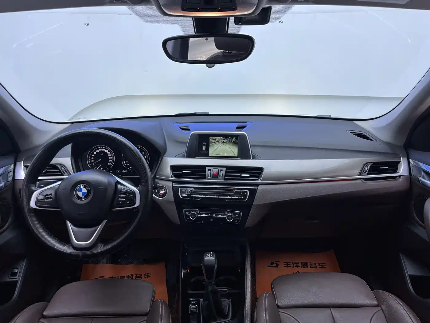 BMW X1 2019 sDrive18Li Fashion Model фото 9