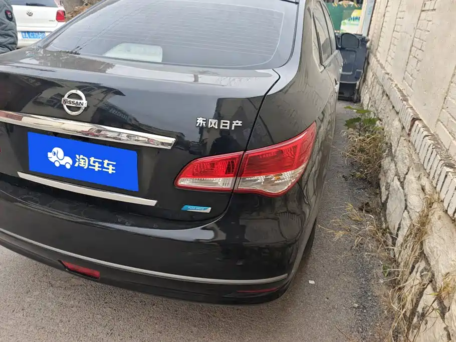 Фото 3 - Nissan Sylphy
