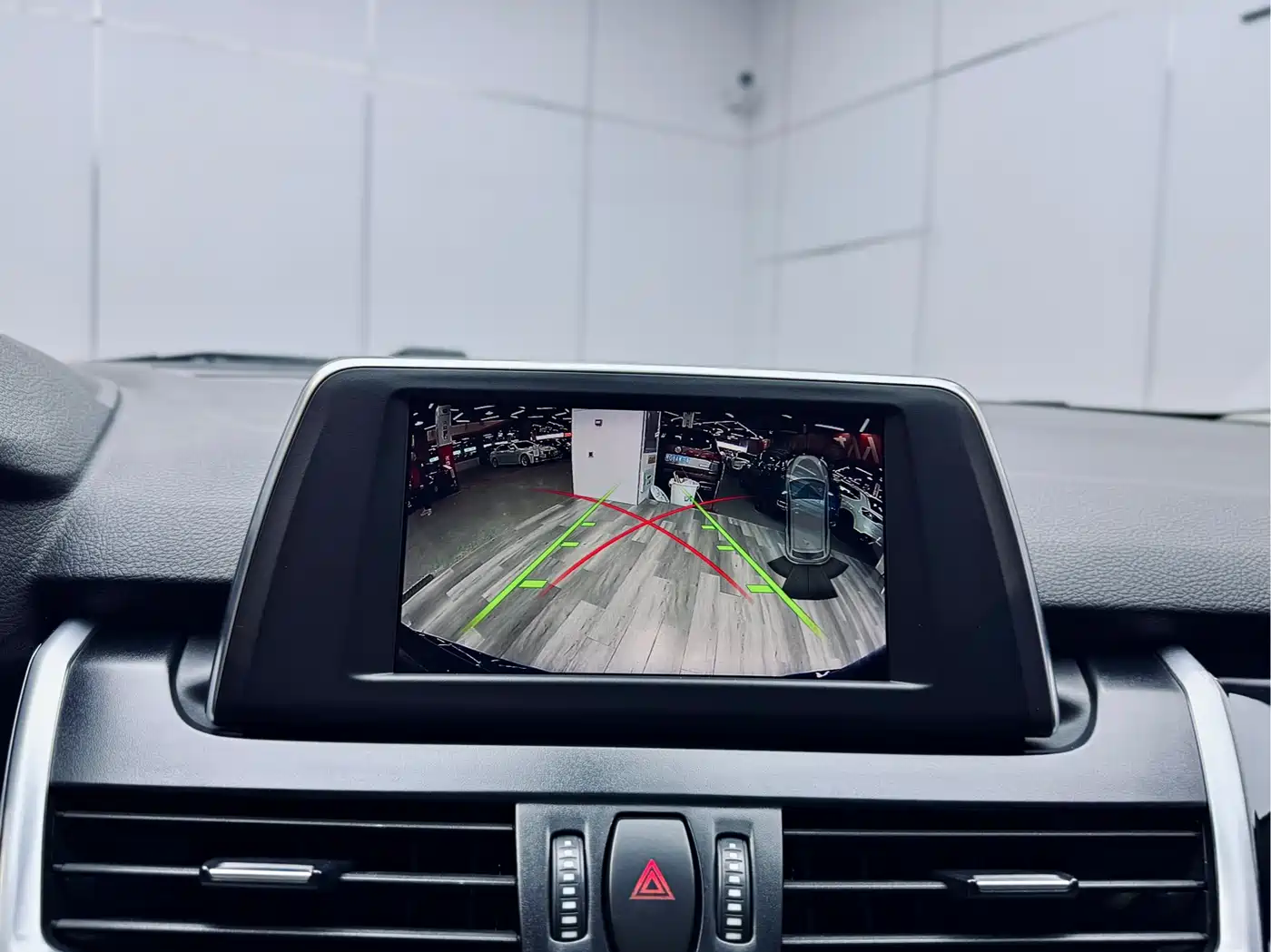 BMW 2 Series Touring 2016 218i Sport Design Package фото 14