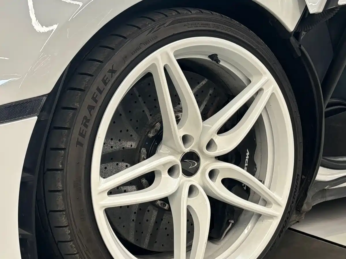 McLaren 570 2016 2015 570S 3.8T Coupe