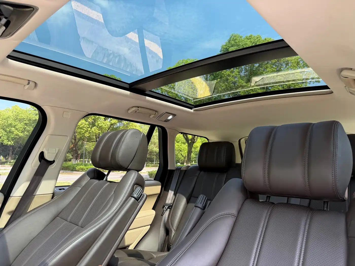 Фото 9 - Land Rover Range Rover