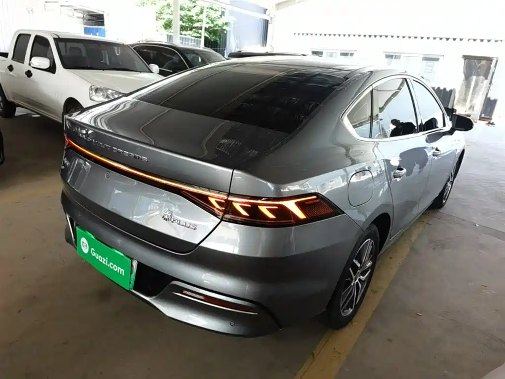 BYD Qin PLUS 2024 Glory Edition EV 420KM Surpass фото 7