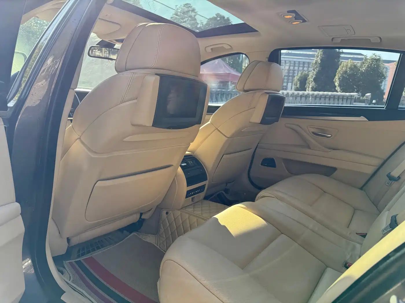 BMW 5 Series 2012 535Li Luxury фото 9